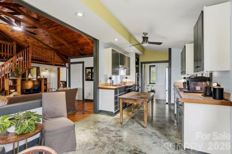 1108 Pine Root Branch Road Bakersville NC 28705