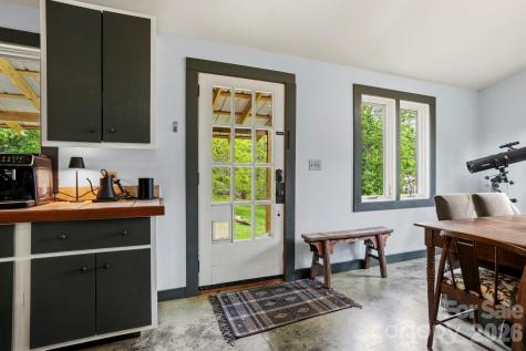 1108 Pine Root Branch Road Bakersville NC 28705