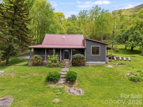 1108 Pine Root Branch Road Bakersville NC 28705