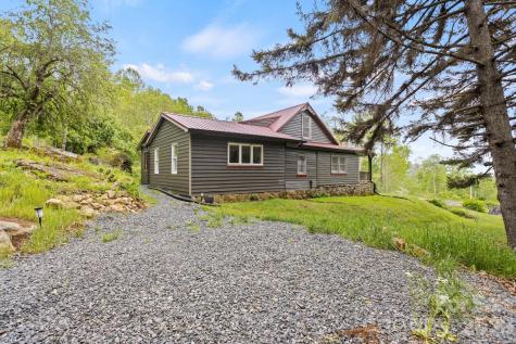 1108 Pine Root Branch Road Bakersville NC 28705
