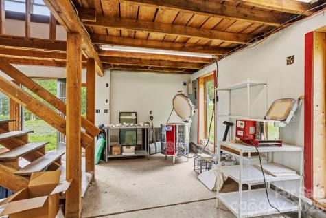 1108 Pine Root Branch Road Bakersville NC 28705