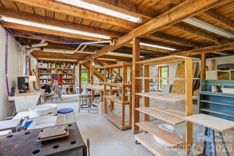 1108 Pine Root Branch Road Bakersville NC 28705