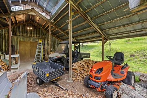 1108 Pine Root Branch Road Bakersville NC 28705