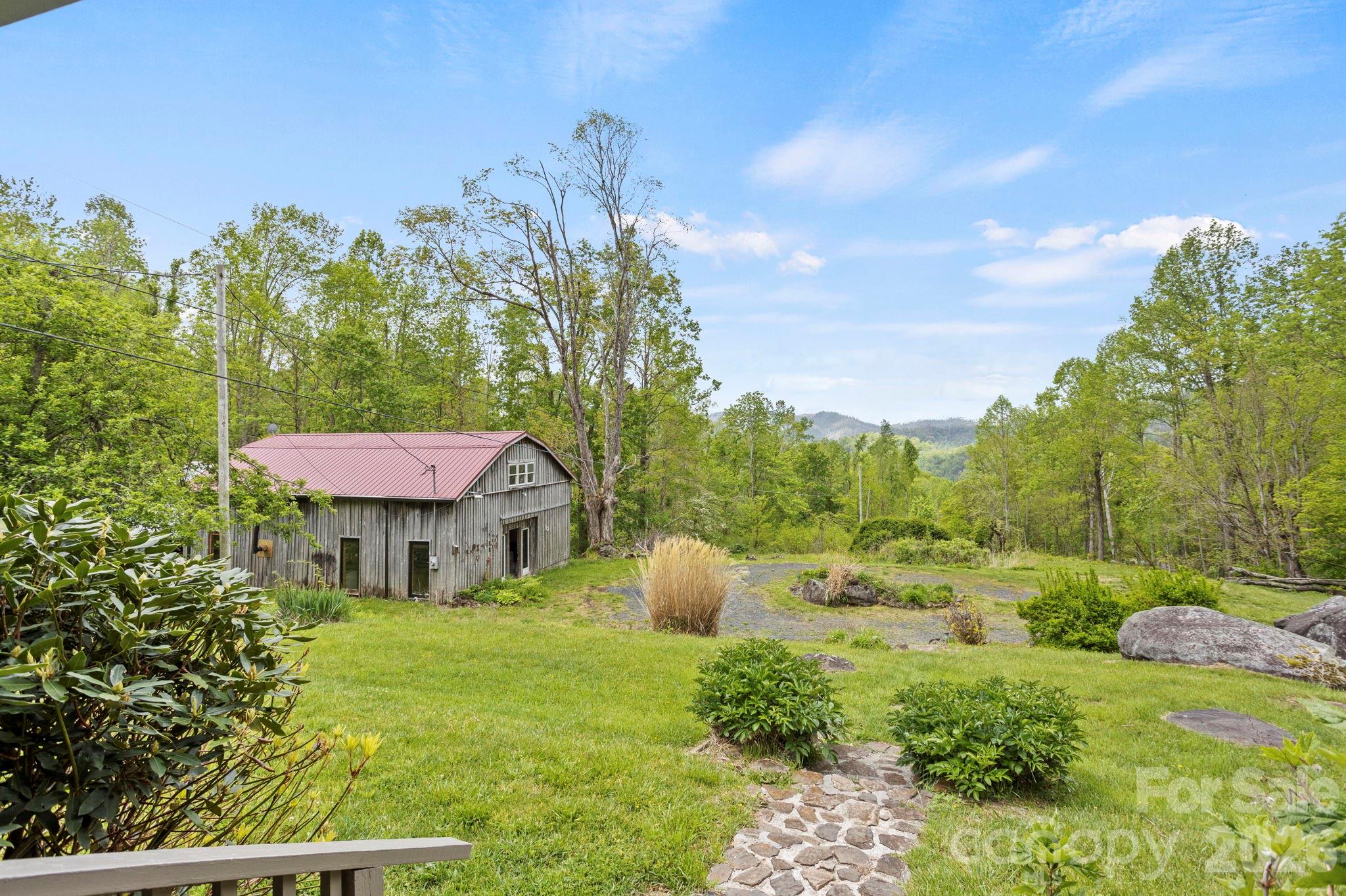 1108 Pine Root Branch Road Bakersville NC 28705