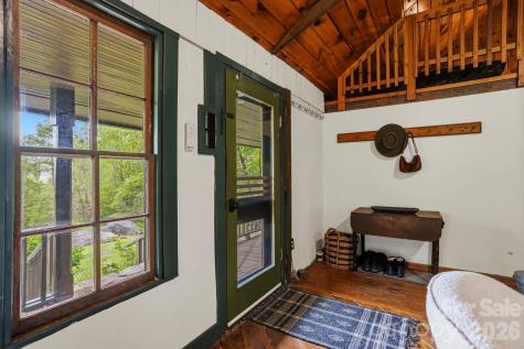 1108 Pine Root Branch Road Bakersville NC 28705