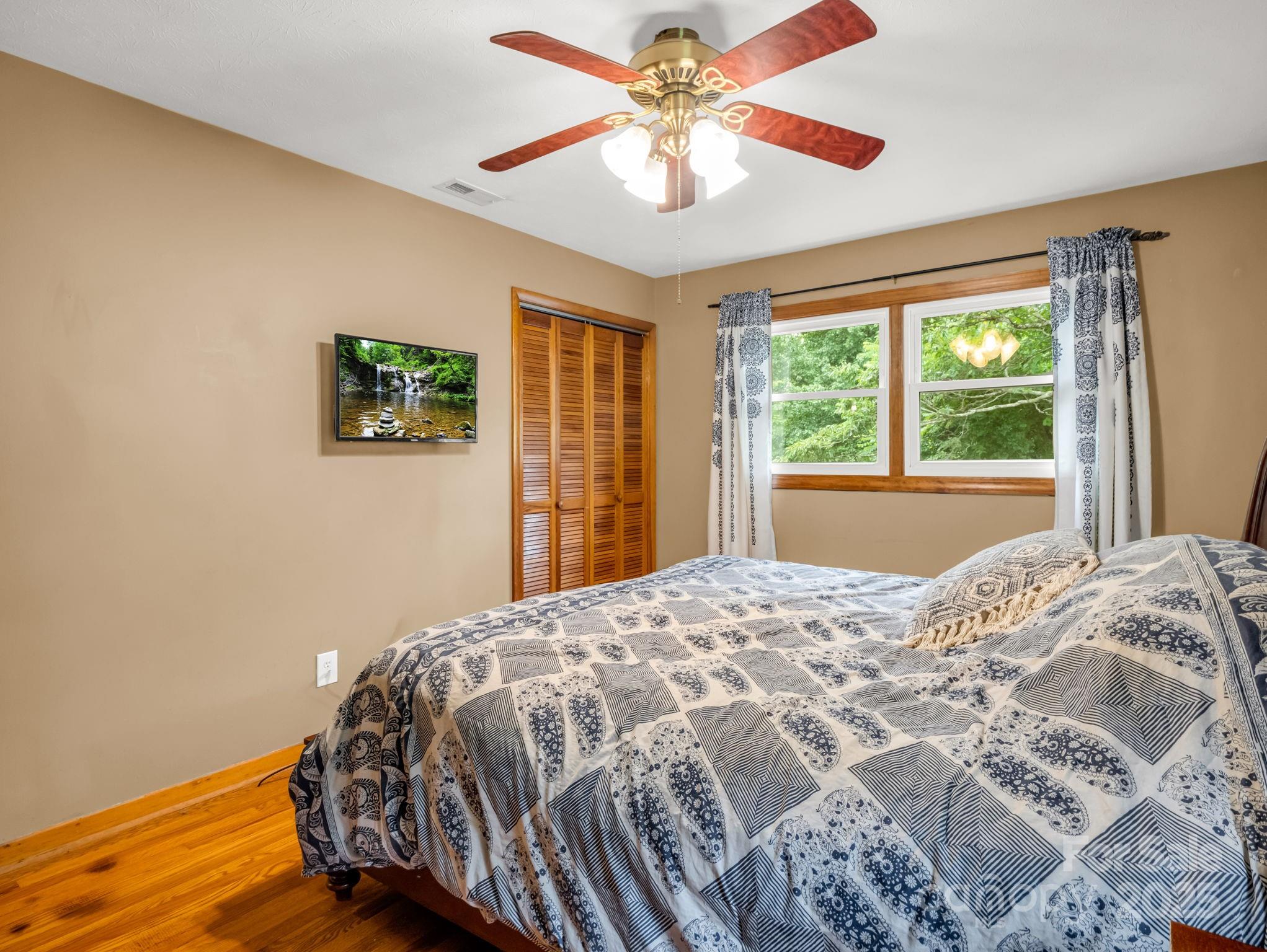 174 Christian Creek Road Swannanoa NC 28778