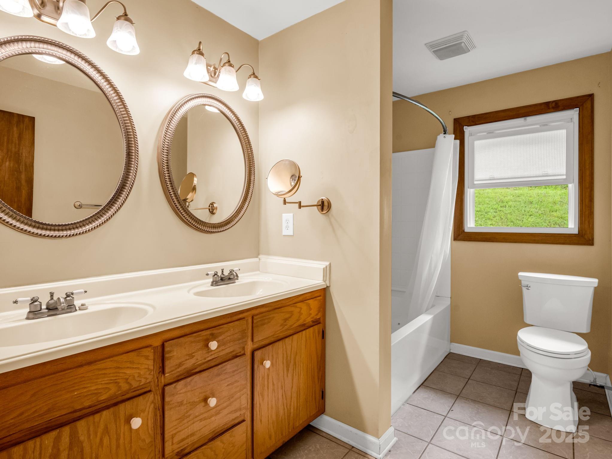 174 Christian Creek Road Swannanoa NC 28778