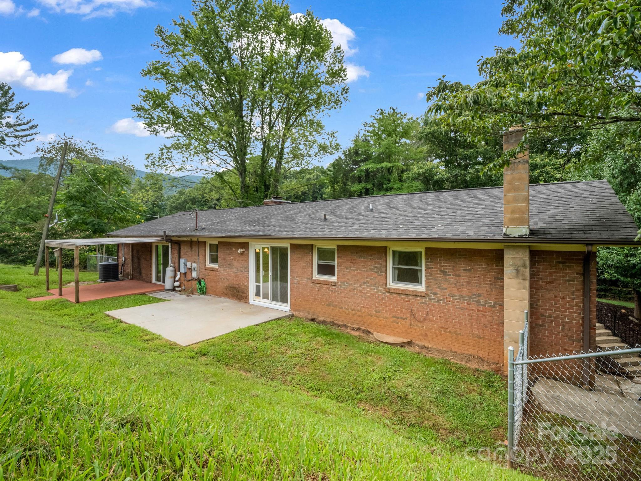 174 Christian Creek Road Swannanoa NC 28778