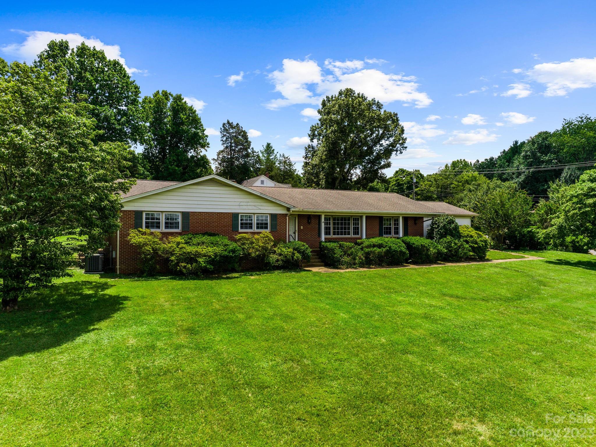 614 Alexander Avenue Morganton NC 28655