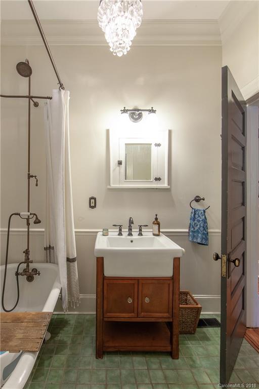 439 Louise Avenue Charlotte NC 28204