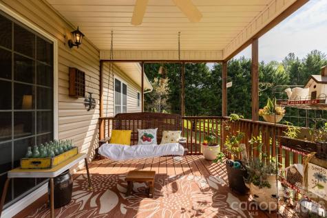 611 Briar Creek Drive North Wilkesboro NC 28659