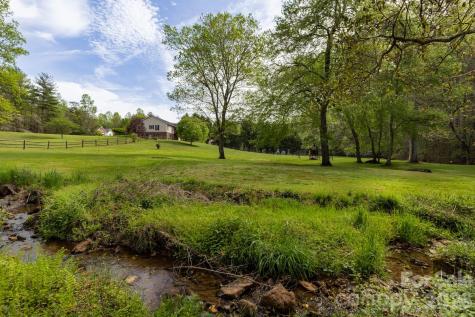 611 Briar Creek Drive North Wilkesboro NC 28659