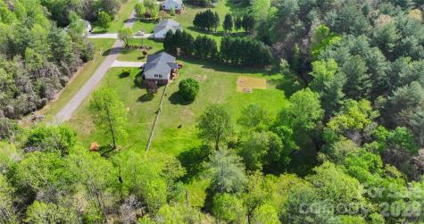 611 Briar Creek Drive North Wilkesboro NC 28659
