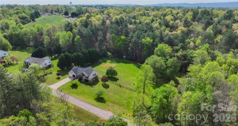 611 Briar Creek Drive North Wilkesboro NC 28659