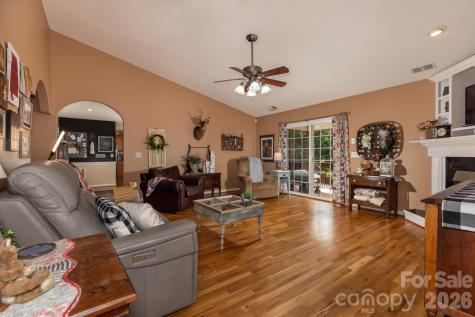 611 Briar Creek Drive North Wilkesboro NC 28659