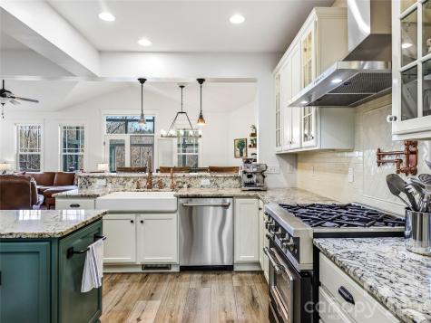 324 Fennel Dun Circle Biltmore Lake NC 28715