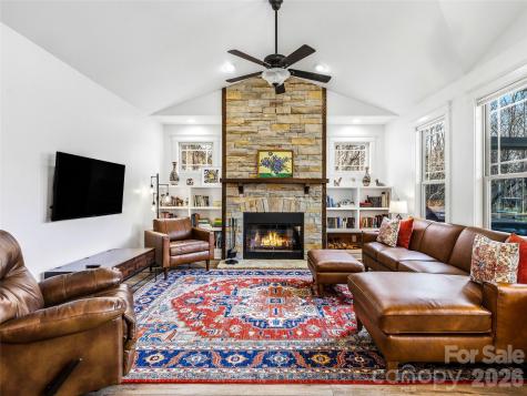 324 Fennel Dun Circle Biltmore Lake NC 28715