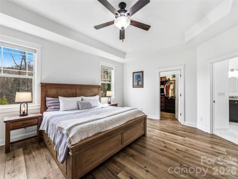 324 Fennel Dun Circle Biltmore Lake NC 28715