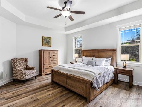 324 Fennel Dun Circle Biltmore Lake NC 28715