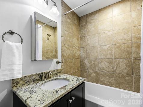 324 Fennel Dun Circle Biltmore Lake NC 28715