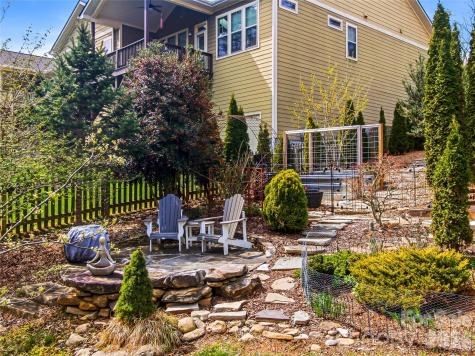 324 Fennel Dun Circle Biltmore Lake NC 28715