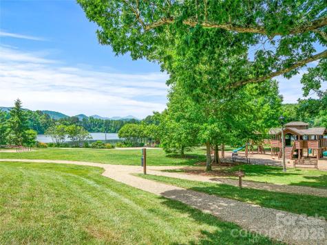 324 Fennel Dun Circle Biltmore Lake NC 28715