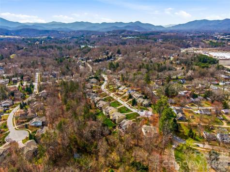 324 Fennel Dun Circle Biltmore Lake NC 28715