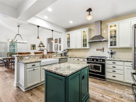 324 Fennel Dun Circle Biltmore Lake NC 28715