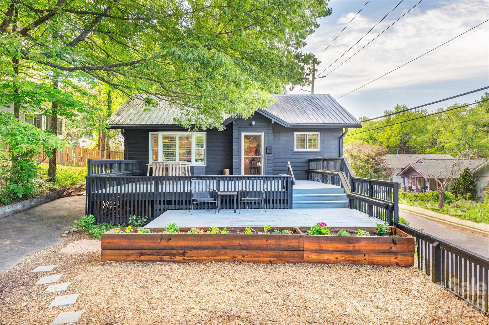 124 Evelyn Place Asheville NC 28801