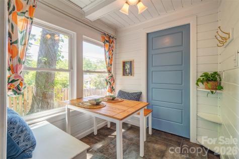 124 Evelyn Place Asheville NC 28801