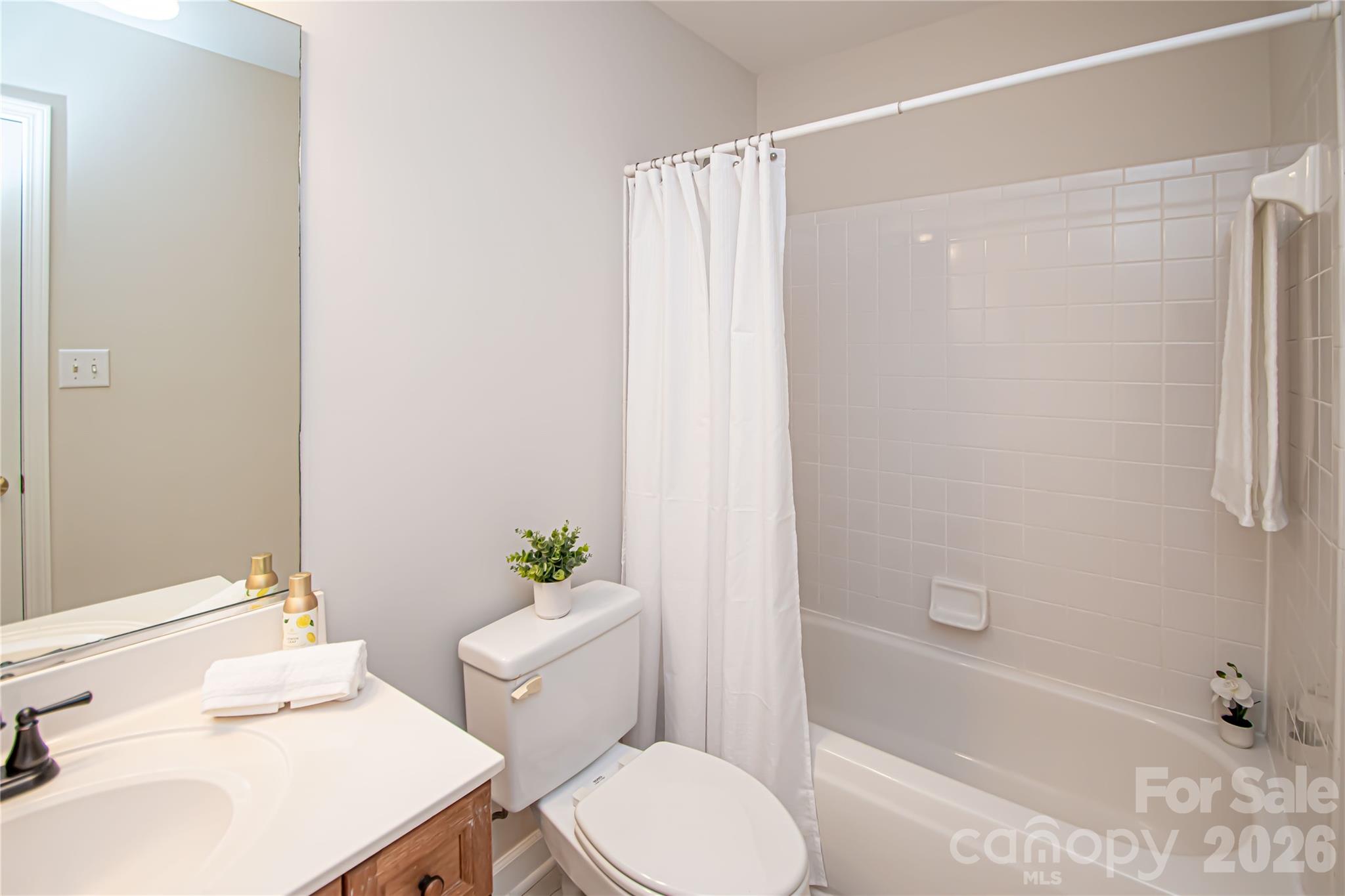 1621 Mountain Ashe Court Matthews NC 28105