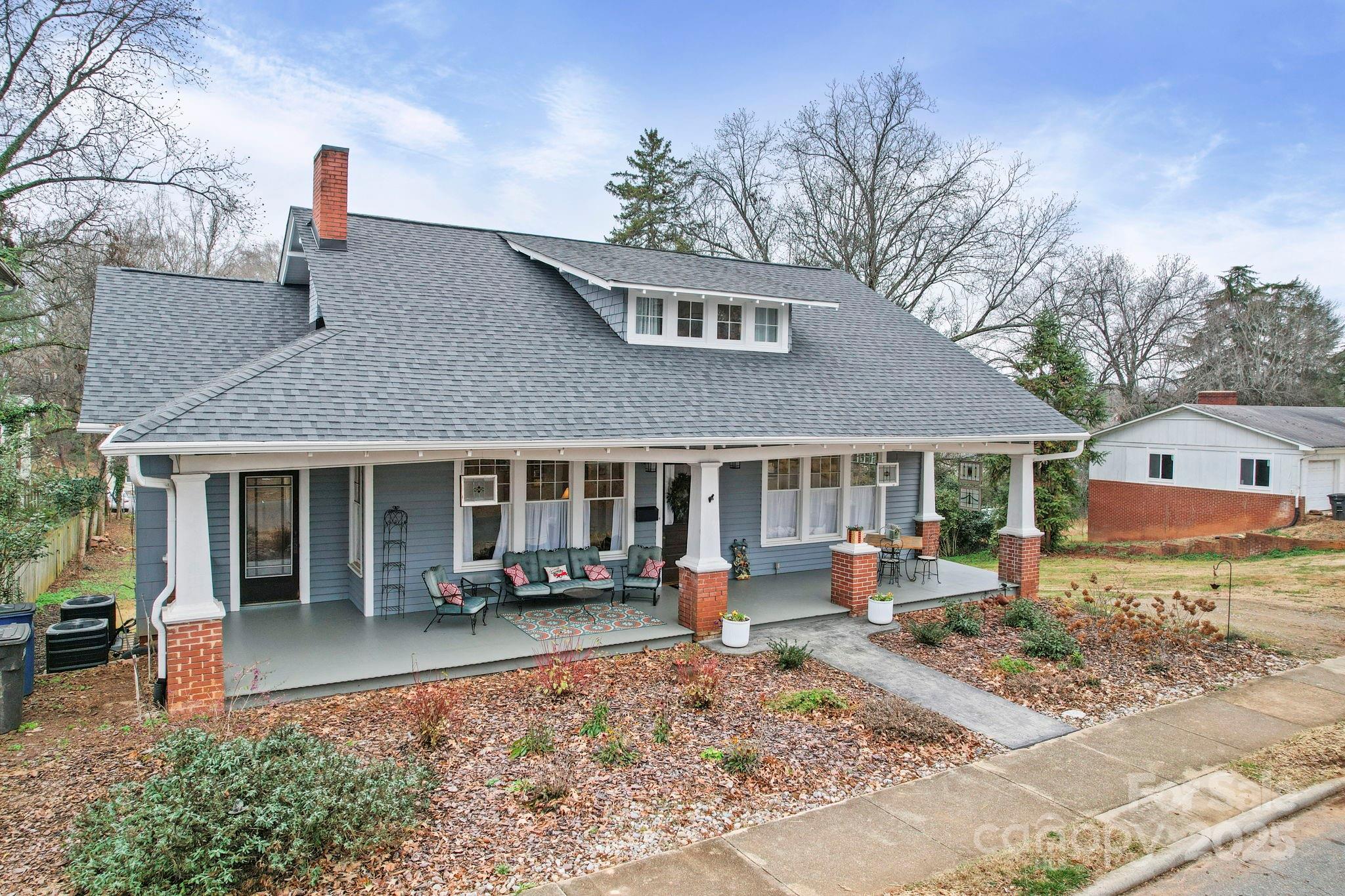 202 S Oak Street Statesville NC 28677