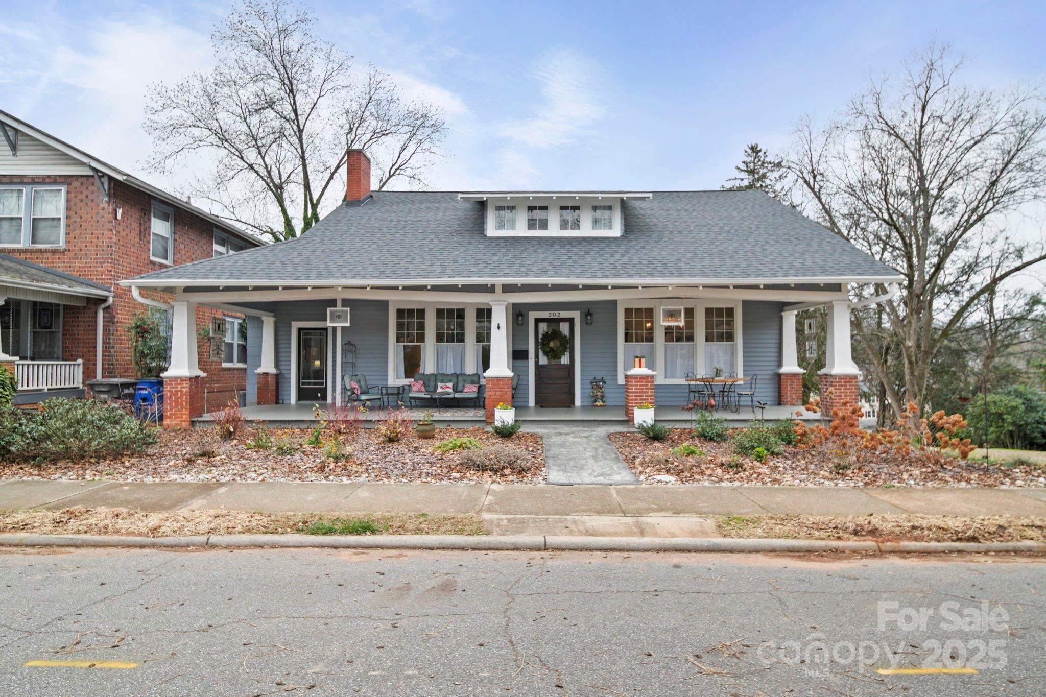 202 S Oak Street Statesville NC 28677