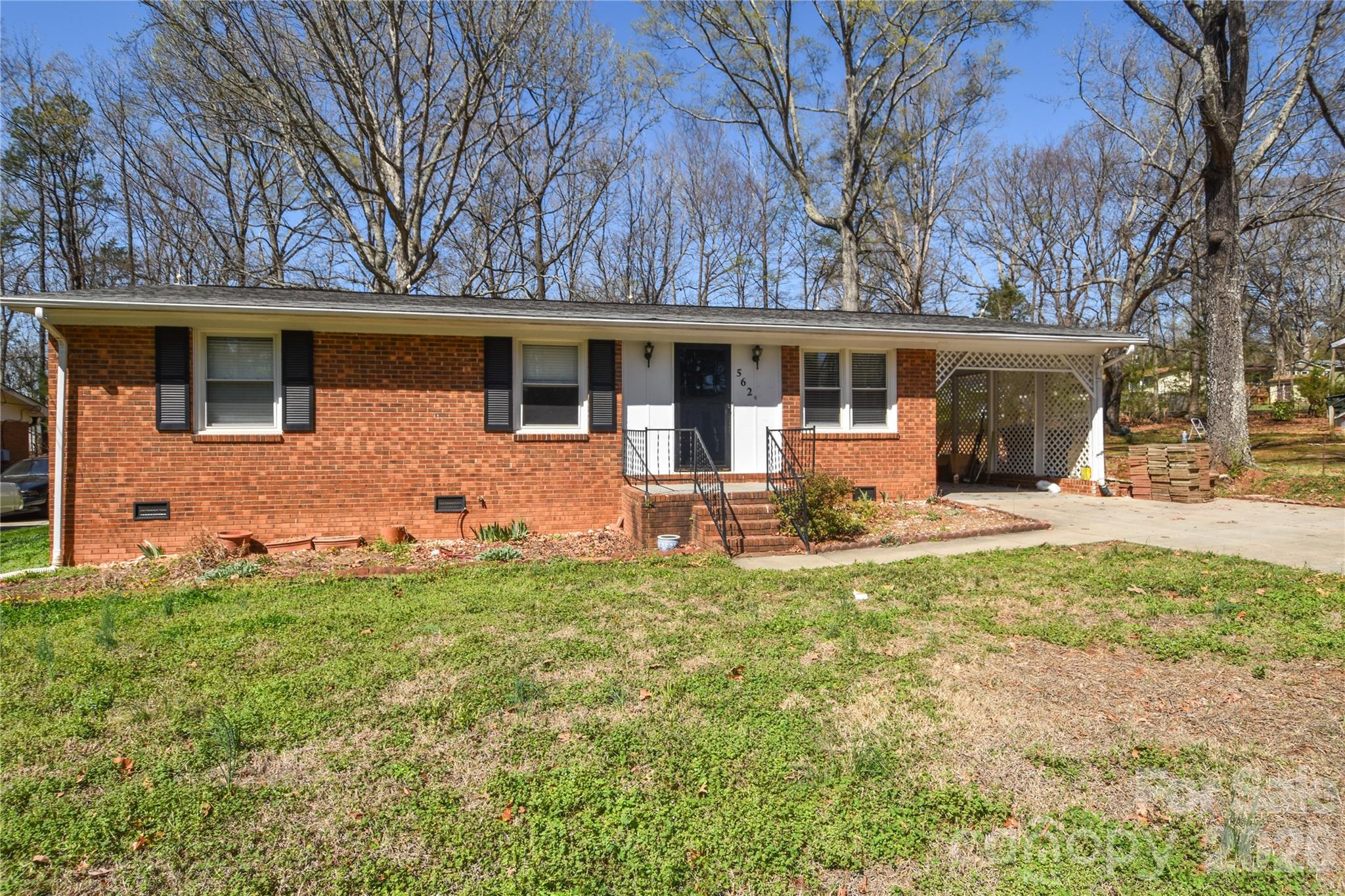 562 Barrington Place NW Concord NC 28027