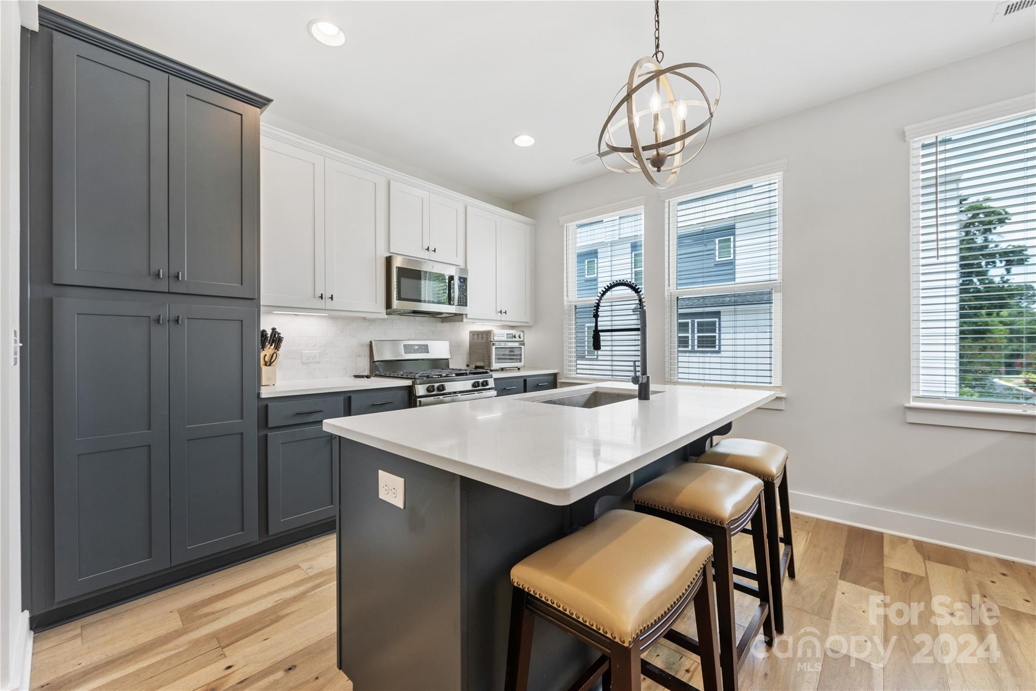 1245 Lomax Avenue Charlotte NC 28211