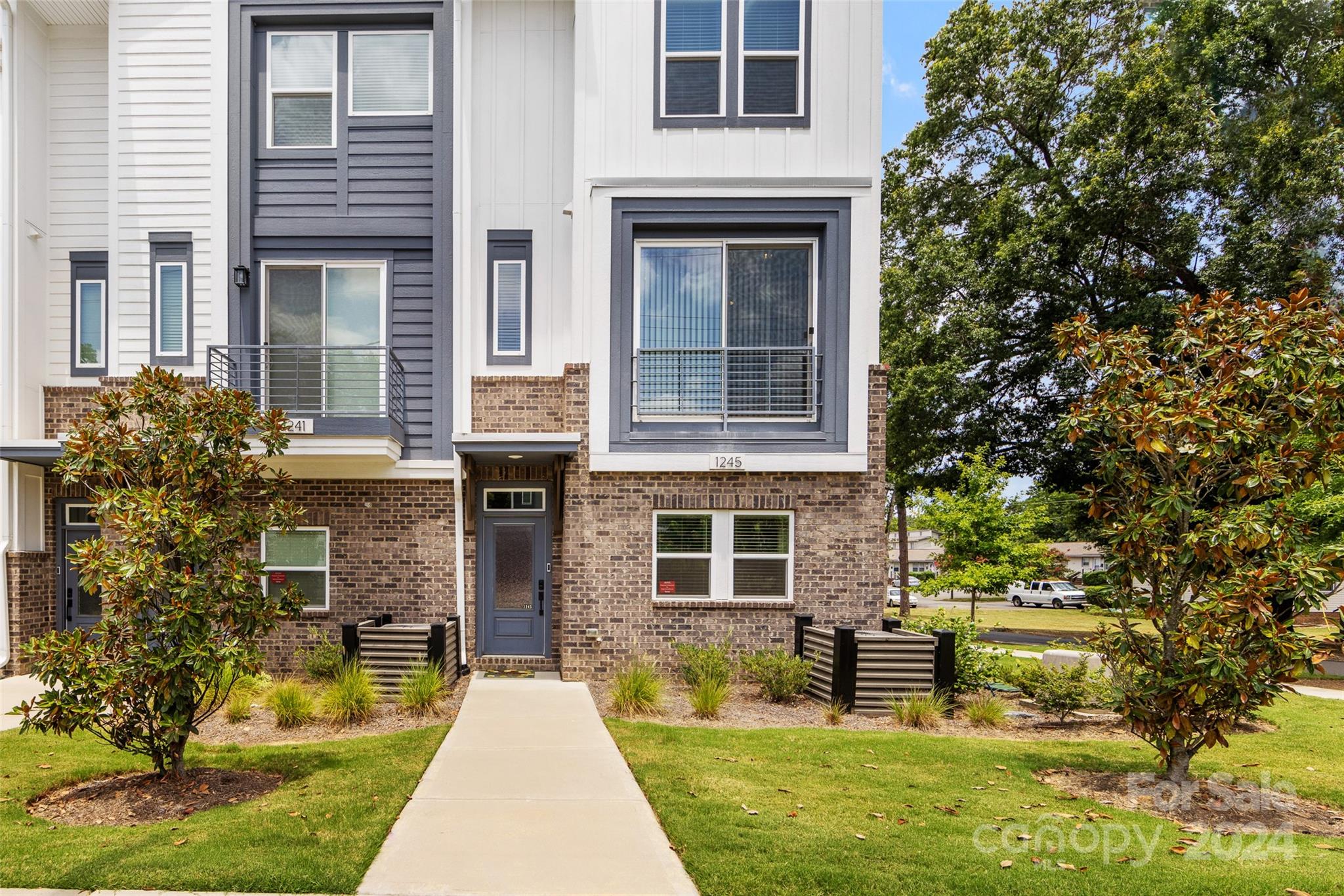 1245 Lomax Avenue Charlotte NC 28211