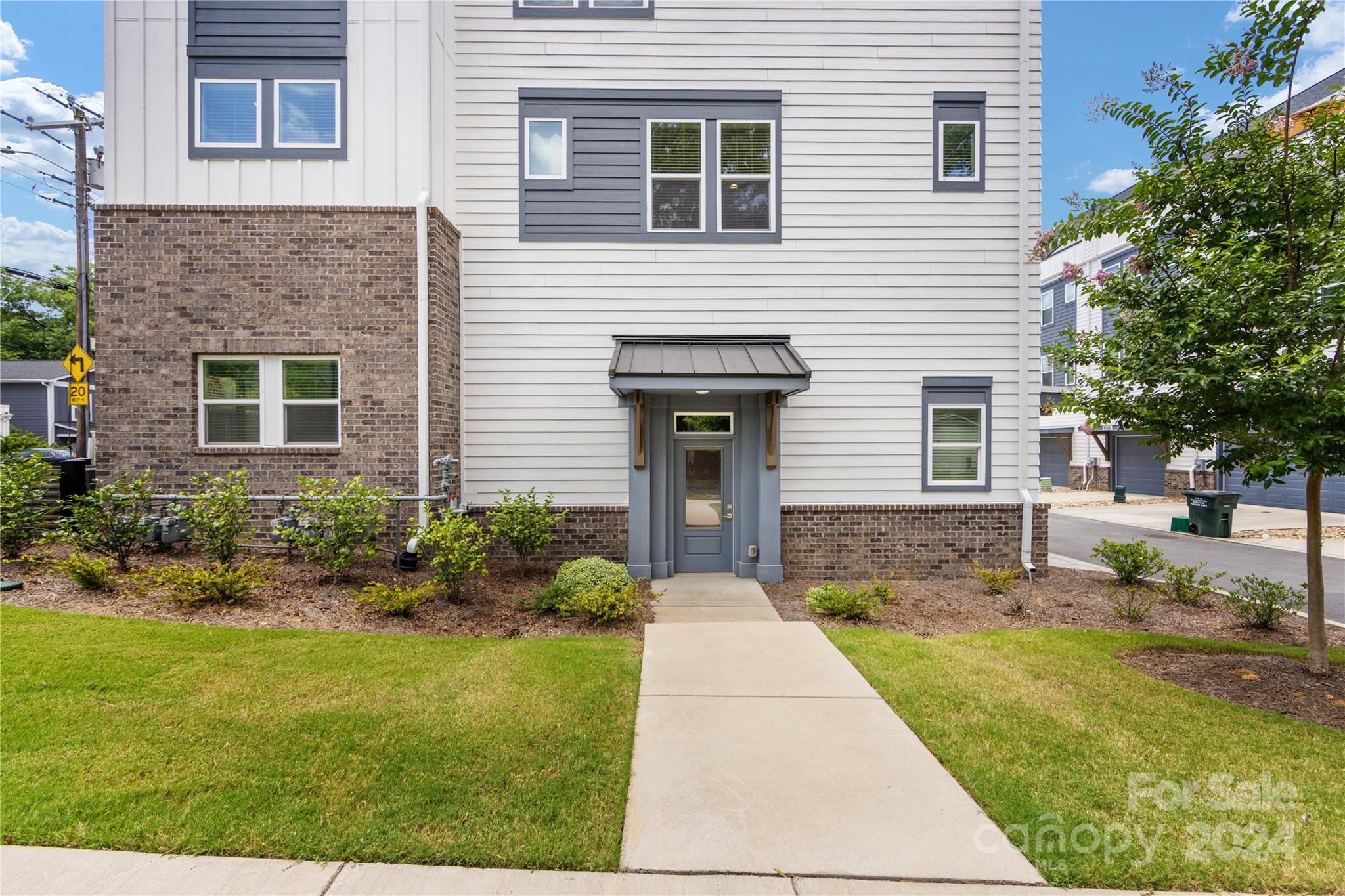 1245 Lomax Avenue Charlotte NC 28211
