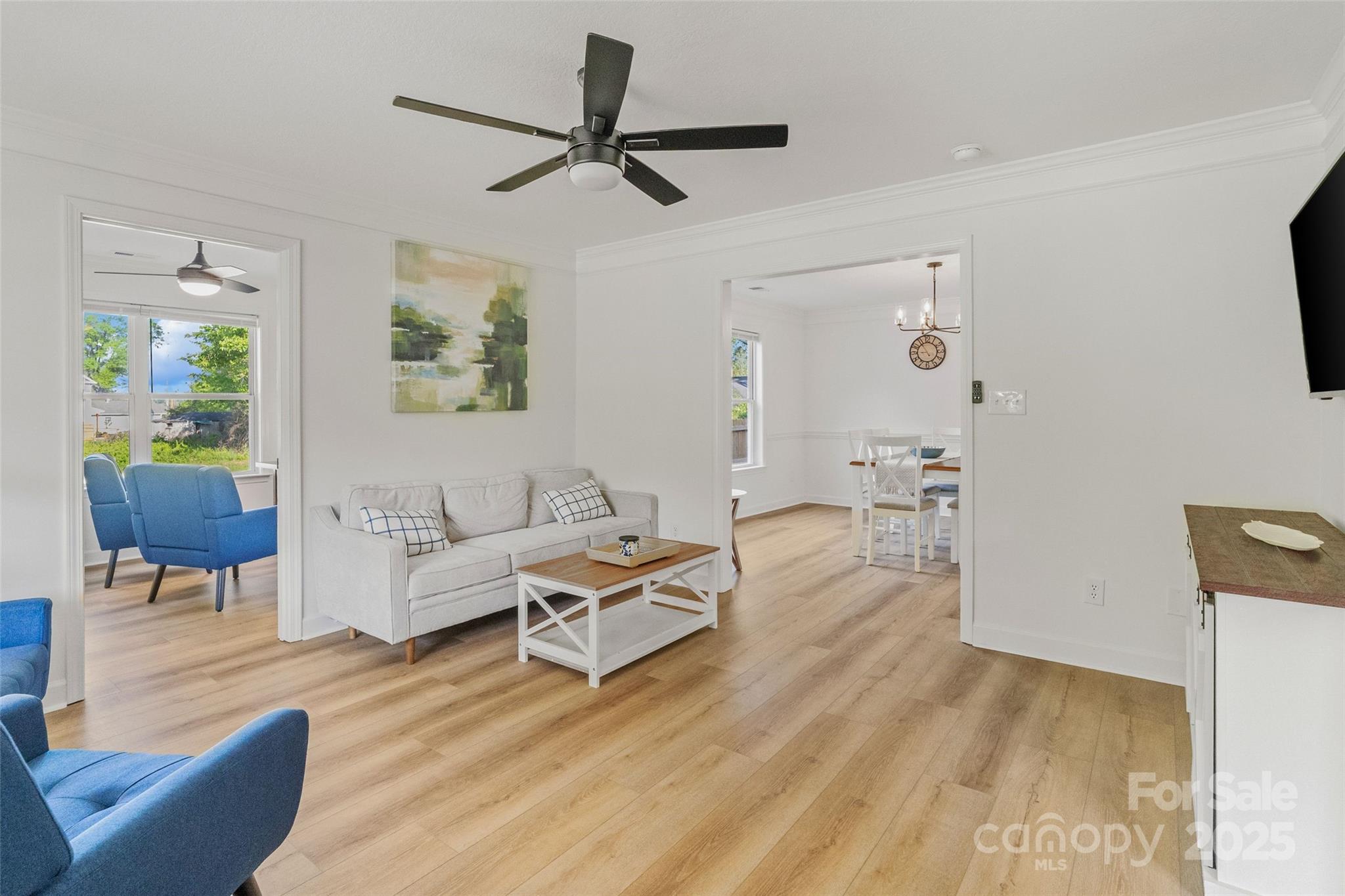 2328 Sanders Avenue Charlotte NC 28216