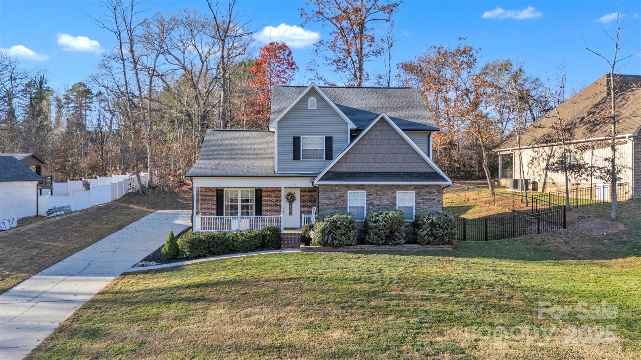 312 Oak Knoll Hildebran NC 28637