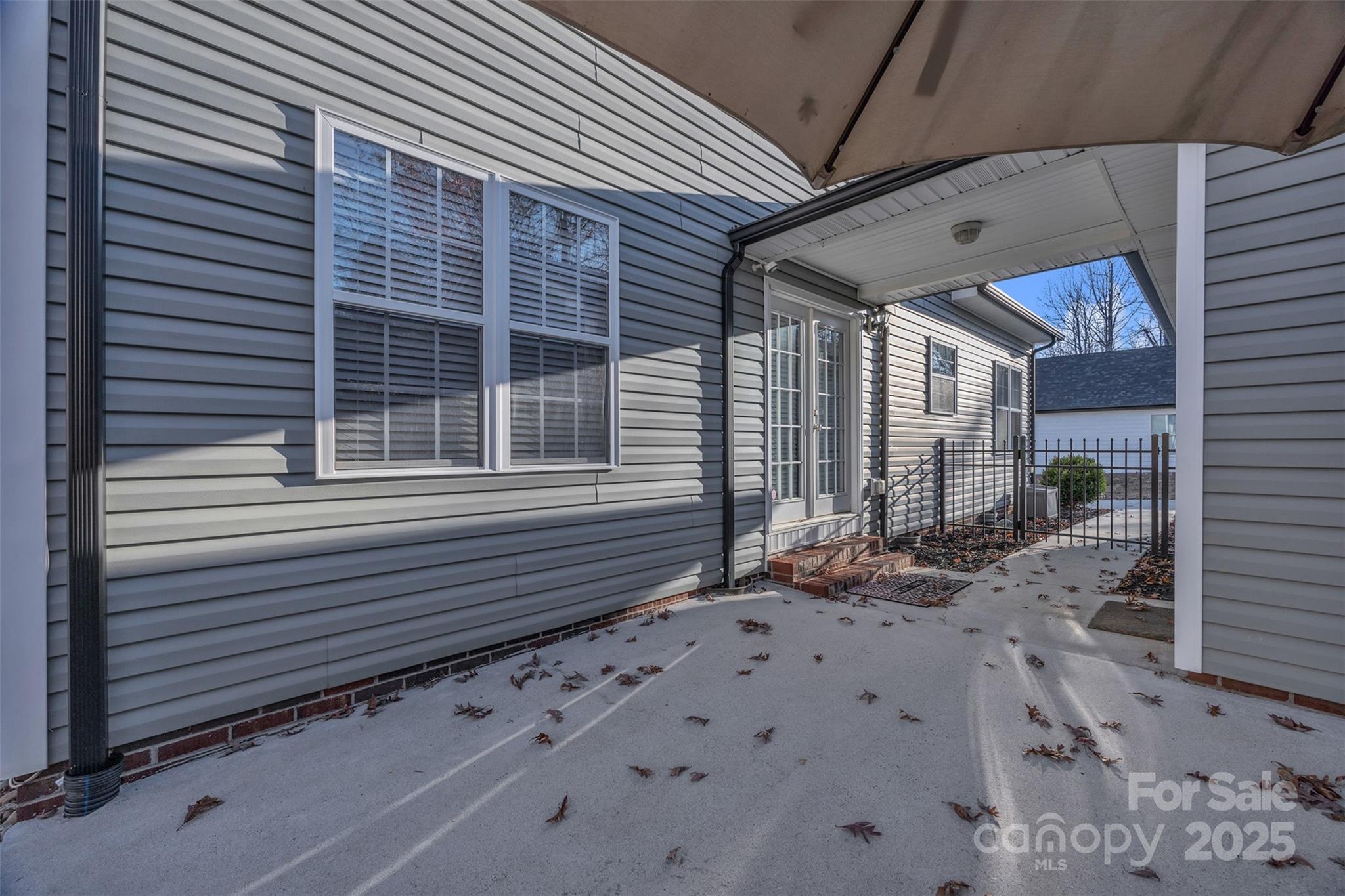 312 Oak Knoll Hildebran NC 28637