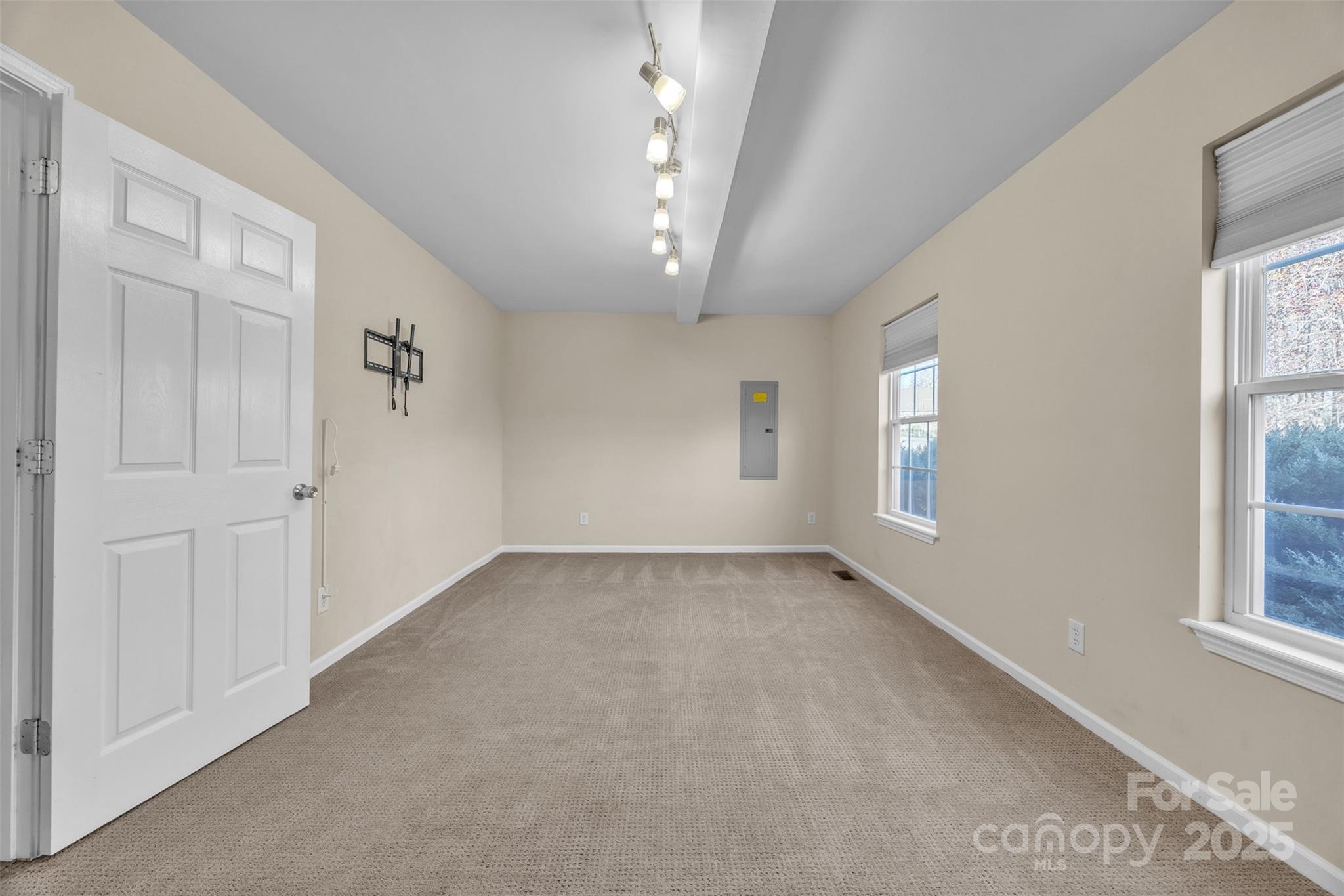 312 Oak Knoll Hildebran NC 28637