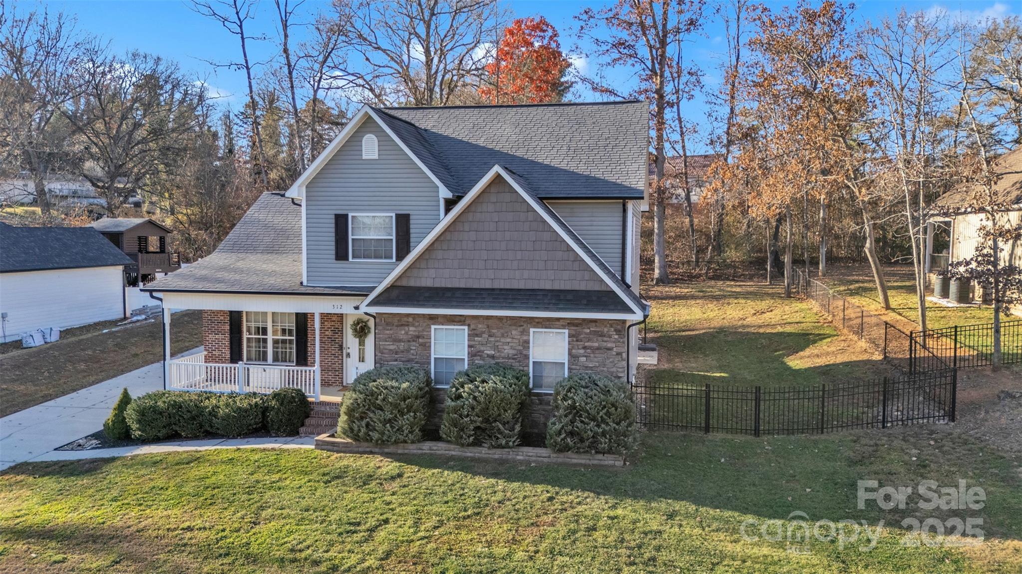 312 Oak Knoll Hildebran NC 28637