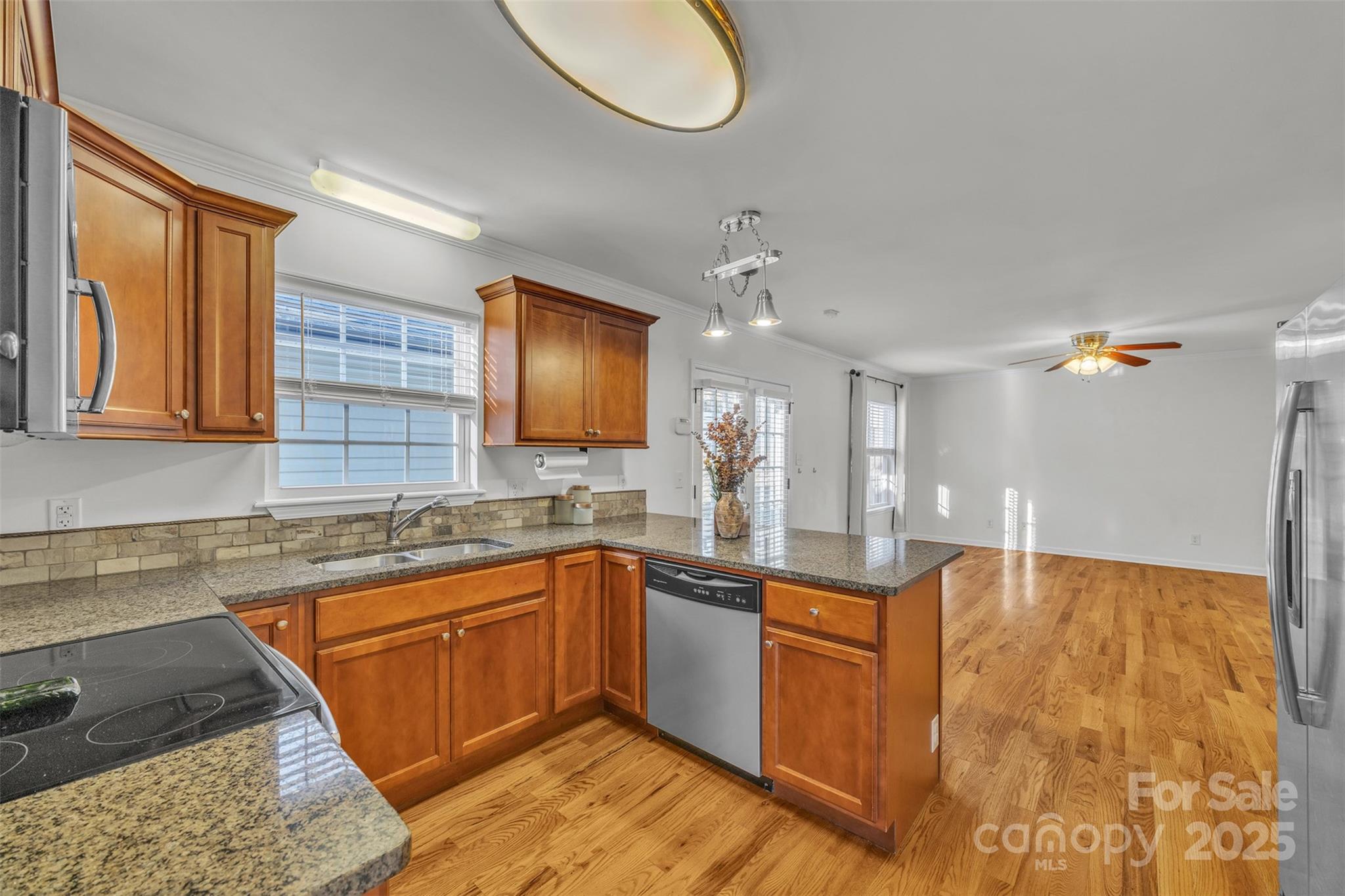 312 Oak Knoll Hildebran NC 28637