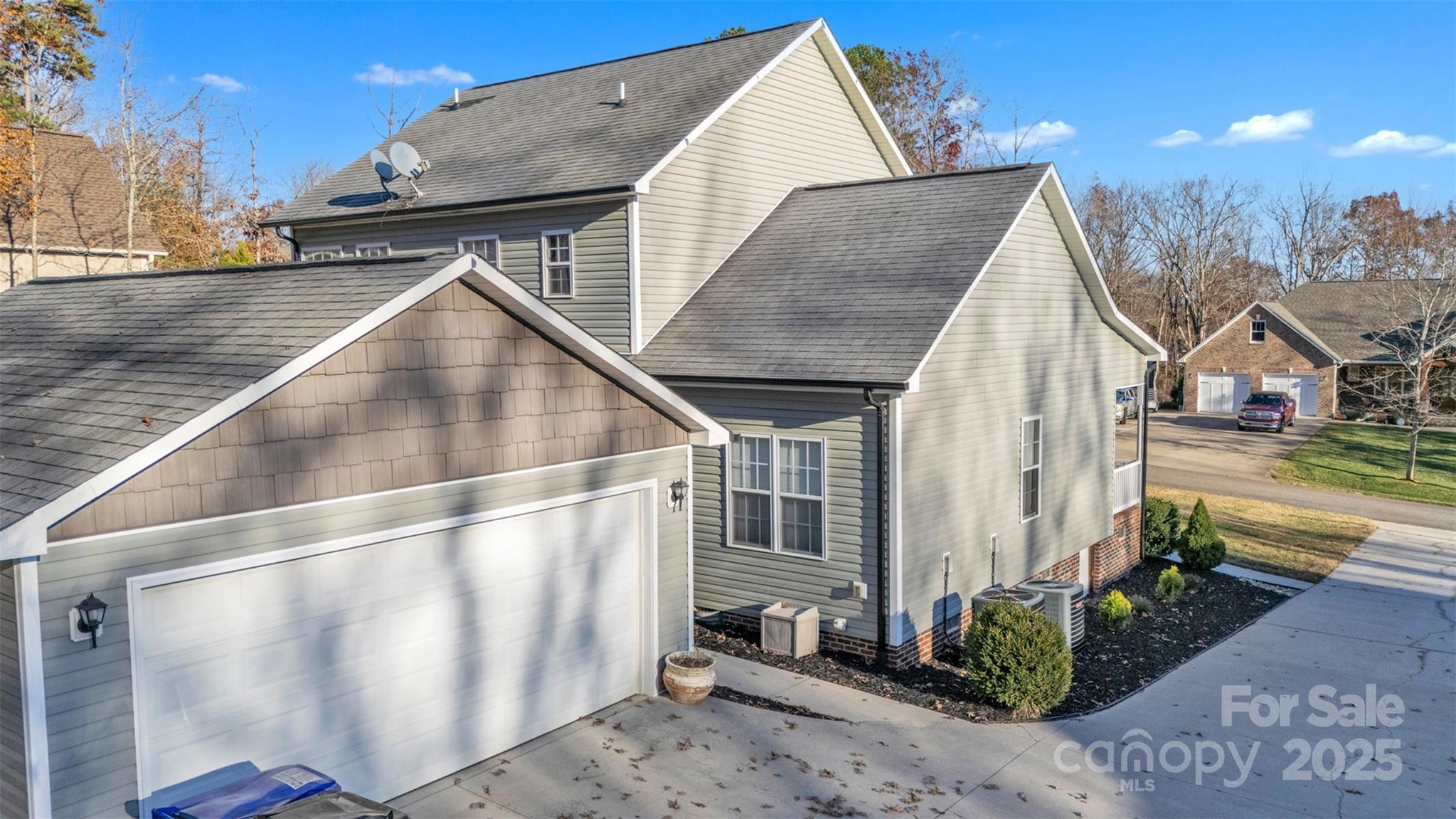 312 Oak Knoll Hildebran NC 28637