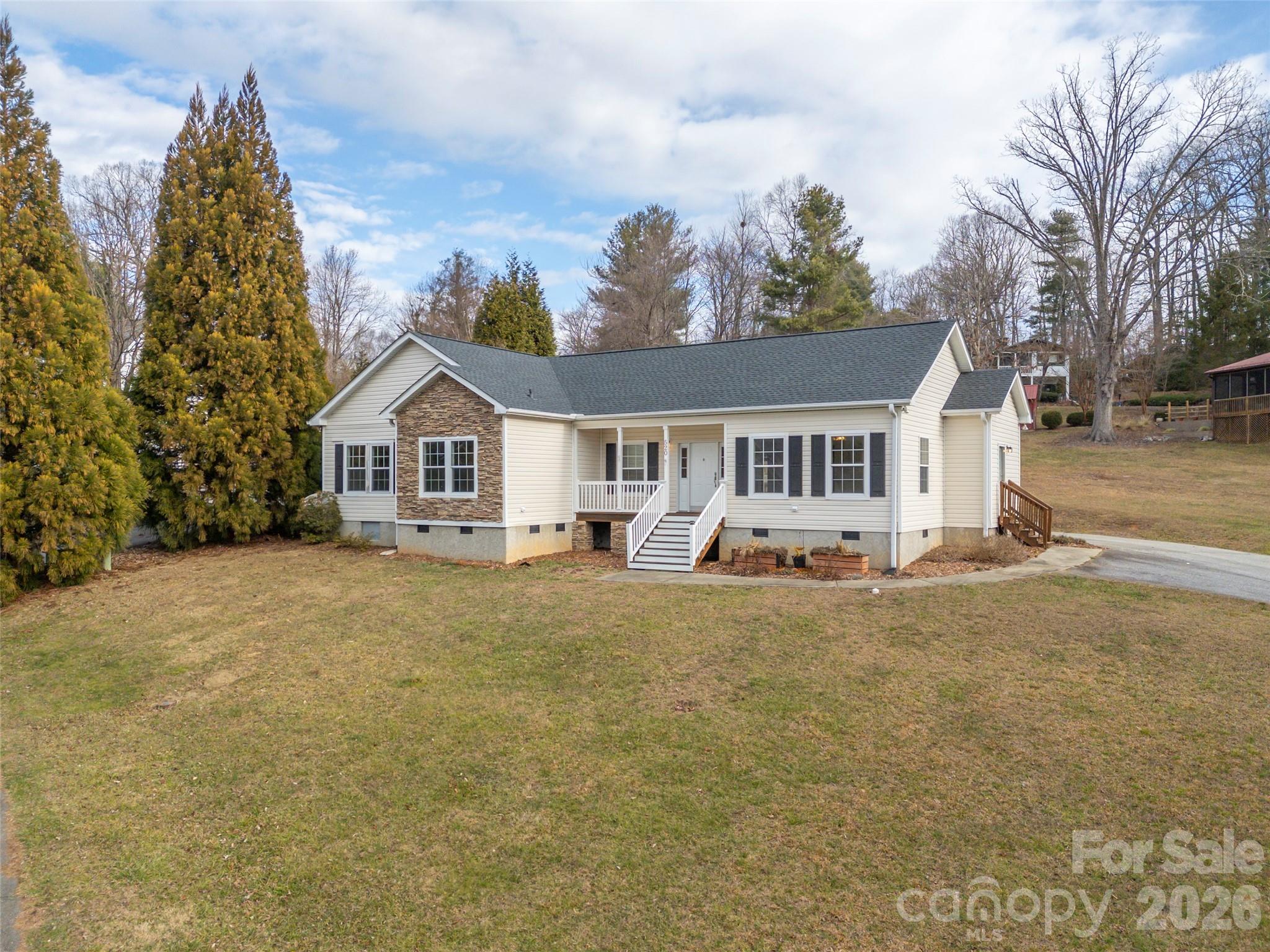 97 Meadowview Drive Saluda NC 28773