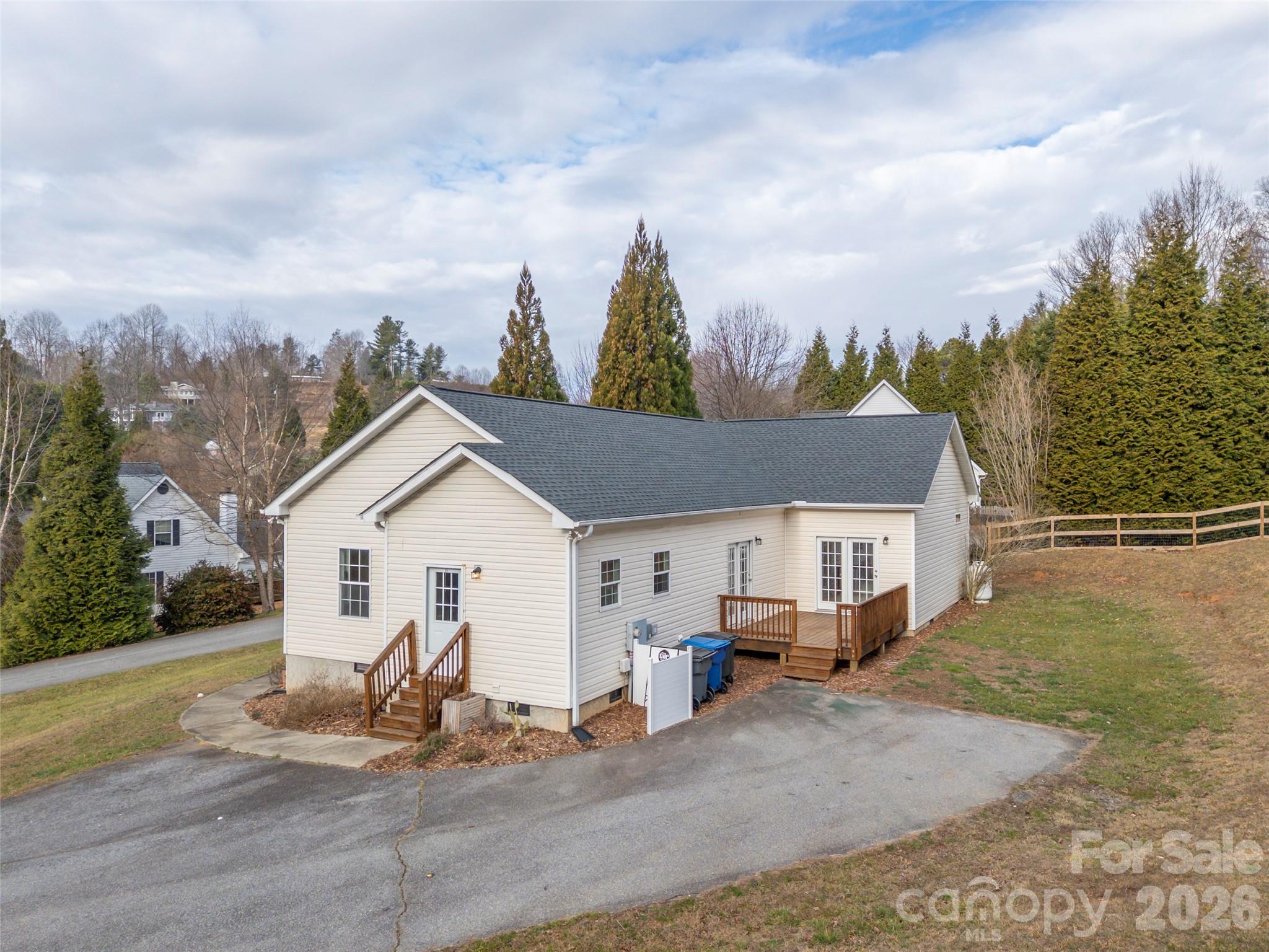 97 Meadowview Drive Saluda NC 28773