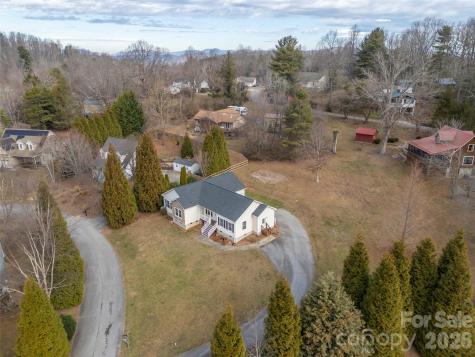 97 Meadowview Drive Saluda NC 28773
