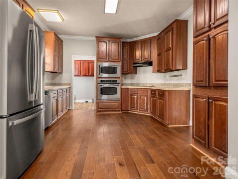 97 Meadowview Drive Saluda NC 28773