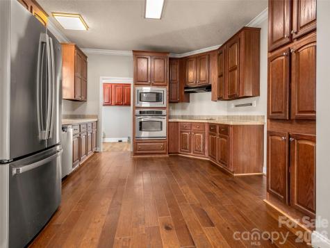 97 Meadowview Drive Saluda NC 28773