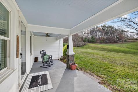 343 Hoyles Creek Road Dallas NC 28034